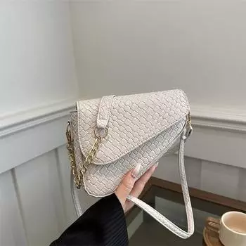 Сумка женская новая тканая текстура маленькая сумка 2024 летняя однотонная простая ретро сумка-седло модная сумка-мессенджер