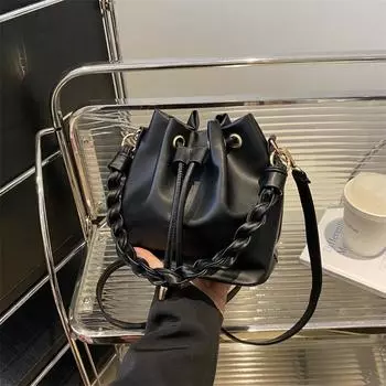 Сумка женская новая высококачественная текстура нишевая весенне-летняя универсальная сумка-мессенджер модная портативная сумка-ведро белый