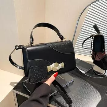 Сумка женская Tide Fashion женская цепочка на одно плечо Высокая ценность Niche Crossbody цепочка маленькая квадратная сумка розы красного