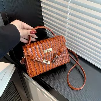 Сумка женская весна 2024 новая текстура французский нишевый дизайн мода трендовая сумка ретро мода сумка-мессенджер чёрный