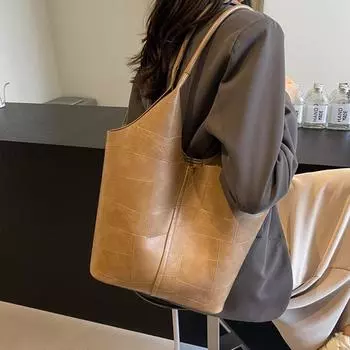 Сумки большой вместимости для женщин, новые ретро-универсальные сумки для поездок на работу, простые однотонные универсальные сумки на одно плечо (30cm<Max Length<50cm)