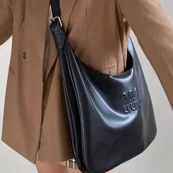 Сумки через плечо для женщин, новая повседневная женская сумка через плечо из мягкой кожи, модная пикантная женская сумка с буквенным принтом для поездок на работу