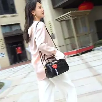 Сумки через плечо из искусственной кожи для женщин, сумка через плечо с подвеской в виде сердца 24*14*15cm чёрный