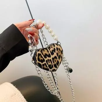 Сумки через плечо из искусственной кожи с леопардовым принтом в форме сердца, с цепочками и бусинами, супер крутые сумки через плечо в женском стиле