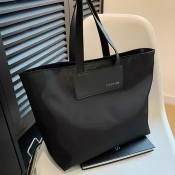 Сумки для покупок Трендовые простые сумки Сумки большой вместимости Женские сумки-шопперы 2024 летние новые простые сумки через плечо чёрный