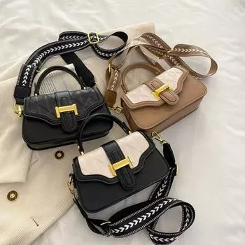 Сумки, маленькая и свежая повседневная сумка через плечо на одно плечо для женщин, 2023 Простая и универсальная сумка с известной в Интернете текстурой