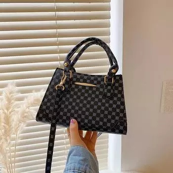 Сумки ретро простая сумка через плечо женская 2024 осень новая мода простая сумка повседневная езда на работу чёрный