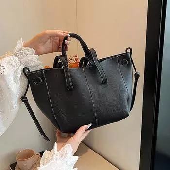 Сумки-ведра из искусственной кожи для женщин, большая вместимость, трендовая эстетичная однотонная роскошная универсальная сумка через плечо 22x14x20cm чёрный