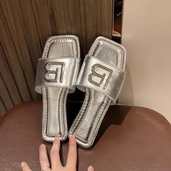 Summer 2024 New Women Designer Brand Flat Slippers Woven with Comfortable Women s Shoes Casual Bottom Slippers Woman Shoes 35