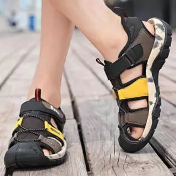 Summer 2024 Shoes for Men Outdoor Beach Man Sandals Japanese New Fashion Wholesale Clearance Sale Non-slip Breathable Trend Buy 38