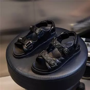 Summer breathable 2025 new fashion outerwear casual sandals women s Korean version flat-bottomed comfortable Velcro women s shoes 35