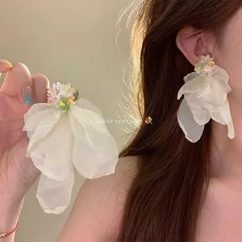 Summer Chiffon Flower Tassel Earrings for Women Fancy Vacation Style Niche Earrings Beautiful Elegant Generous Earrings S925 silver needle-flower tassel pair