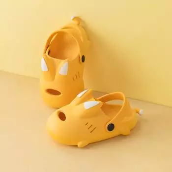 Summer children wear three-dimensional rabbit hole shoes outside, medium and small children cartoon two wear indoor home use classmates non-slip 15 yards for foot length 14cm-15cm жёлтый
