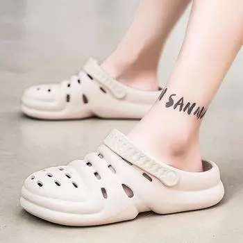 Summer cool slippers 2025 new fashion men s home casual slippers large size outdoor wading beach shoes 39
