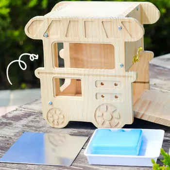Summer Cooling Bird House Wooden Birdhouse Hut Cool and Comfortable Built in Bottom Ice Box Parrot