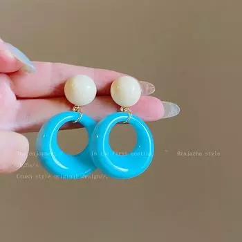Summer Dopamine Contrast Color Hoop Earrings Female 2025 New Arrival Niche Style Special Ear Studs Color Circle Exaggerated Earrings Blue and white Contrast Color pair