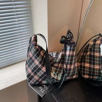 Summer large-capacity commuter bag shoulder bag new fashion leisure bag large bag temperament tote bag чёрный