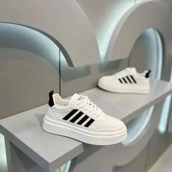 Summer men s shoes casual breathable little white shoes spring increase 2025 new sports thick sole super soft lightweight board shoes men 39