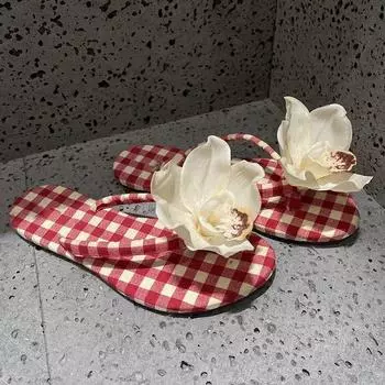 Summer new bohemian vacation style flower slippers women s leisure beach women s flip-flops women 35