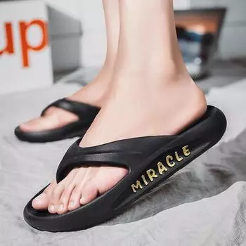 Summer new flip-flops men s trendy men s slippers outer wear beach non-slip EVA trend outer wear casual drag 35 белый