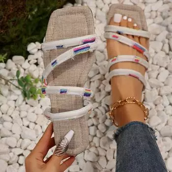 Летние новые дорожные женские босоножки из искусственной соломы на плоской подошве с одним словом, модные пляжные тапочки с наклонным каблуком 36 белый