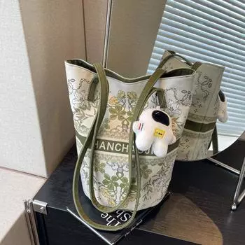 Summer New Shoulder Bag Green Art Bucket Bag Simple and Versatile Canvas Bag Girl Commuter Bag Strawberry Fresh