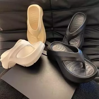 Summer new women s flip flops, thick soled beach sandals, women s thick soled high-heeled EVA slippers 36-37