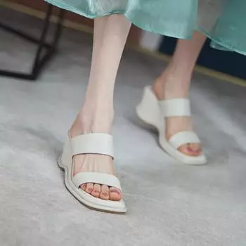 Летние босоножки на платформе, женские туфли на танкетке, для увеличения высоты каблука, сексуальные босоножки, элегантные блестящие удобные босоножки 35 бежевый