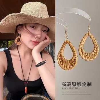 Summer Seaside Holiday Style Rattan Ear Hook Bohemian Exaggerated Straw Earrings Women Ear Studs Earrings Travel Photography Pair of khaki Straw Cut Out Earrings