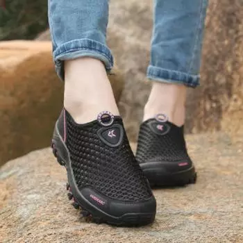 Summer single net mother shoes women s shoes summer breathable mesh lightweight one-pedal running shoes hollow casual sports shoes 35