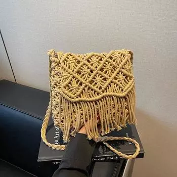 Summer Summer High-Grade Woven Straw Bag Women 2025 New Tassel Shoulder Messenger Bag Seaside Vacation Bag Khaki