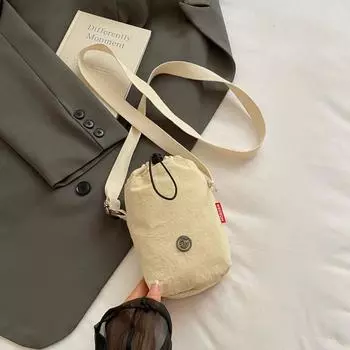 Summer Summer Lightweight Water Cup Small Bag Female 2025 New Arrival Casual Sports Nylon Kettle Bag Crossbody Phone Bag Beige White