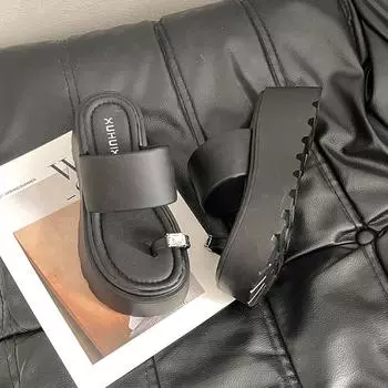 Summer toe wear niche fashion muffin beach shoes women s new thick-soled rhinestone cool slippers 35