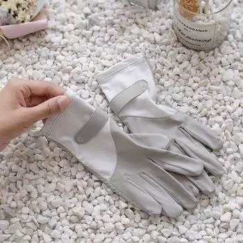 Sun Protection Gloves Female UV Protection Driver Ice Silk Touch Screen Outdoor Non Slip Bicycle Summer Thin Driving and Biking Grey with white real sunscreen 50 +