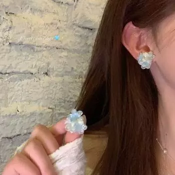 Super Fairy Summer Blue Tassel Flower Stud Earrings for Women Fancy Vacation Style Special Interest Earrings Beautiful Graceful Earrings S925 Silver Needle-Spotted Blue Hydrangea Pair