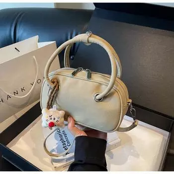 Супер пожарная маленькая сумка женская осень и зима 2024 новая матовая ретро сумка-мессенджер универсальная и взрывоопасная портативная маленькая сумка чёрный