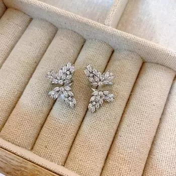 Super Flash Rhinestone Zircon Butterfly Earrings Design Sense Premium Stud Earrings Women S Silver Needle Earrings