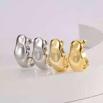 Супер огненные серьги 2025 новые нишевые темпераментные серьги-гвоздики взрывные усовершенствованные металлические серьги Spice girls усовершенствованная простота