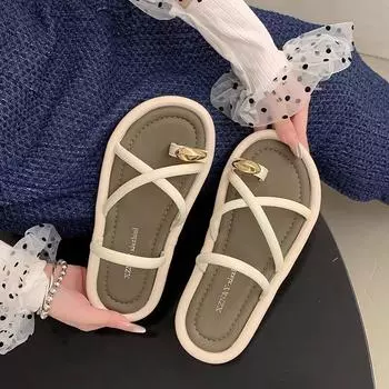 Супер огнестойкие тапочки с закрытым носком, женская верхняя одежда 2025 года, новые летние корейские универсальные туфли на плоской подошве для отдыха, повседневные пляжные туфли 35 чёрный