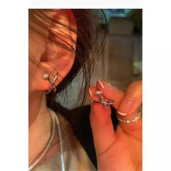 Super Push Cross Design Elegant Socialite round Face Female Stud Earrings Pair of Silver Cross stud earrings