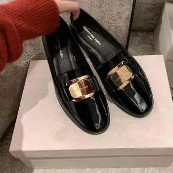 Супермягкие ленивые туфли с золотой пряжкой для женщин, мокасины из натуральной кожи, женские маленькие кожаные туфли для поездок на работу 36