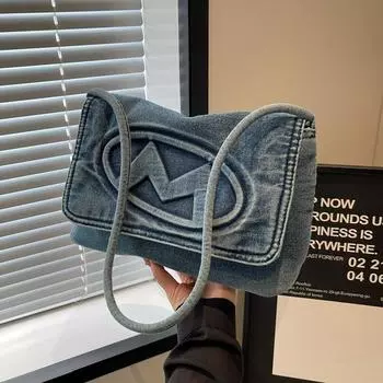 Суперпопулярная нишевая джинсовая сумка для женщин в 2024 году, новая модная и модная сумка на одно плечо, сумка подмышками, модная холщовая сумка