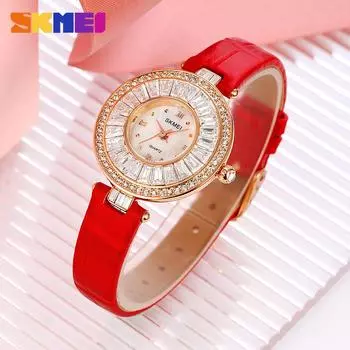 Supply Moment Beauty Fashion Light Luxury Womens Diamond Watches Ins Style Girl Student Универсальные кварцевые часы с поясом красный