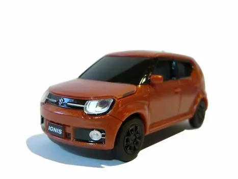 SUZUKI IGNIS Mini Car Pull Back Car Flame Orange Pearl Metallic Не для продажи