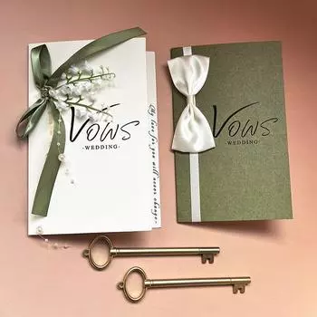 Свадебная клятва. Свадебная клятва жениха и невесты. Речи. Эта открытка написана от руки в лесном стиле. Маленькая свежая книга клятв.