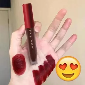 Swan Red Velvet Lip Glaze Water Mist Lip Fog Matte Lipstick Red