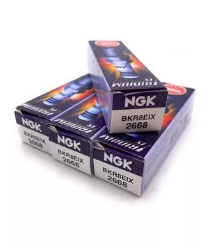 Свеча зажигания NGK Iridium IX BKR8EIX # 2668 Новые 4 шт.