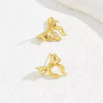 Sweet and cool bow earrings women s 18K electroplating polka dot design earrings Korean version of personalized simple style versatile earrings 18K