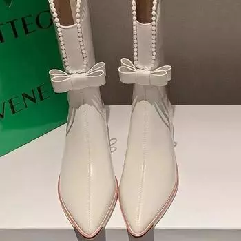 Сладкие крутые модные ботильоны с острым носком, средней высоты, с бантом, на тонком высоком каблуке. Высококачественные теплые мягкие белые кожаные ботильоны, новинка начала осени 35