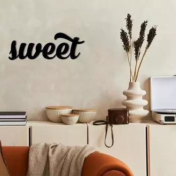 Sweet Metal Wall Sign: Charming Dessert Lover Accent for New Home—Stylish Sweet Tooth Decor for Living Room and Home Decoration бежевый